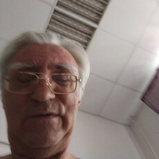 Валерий, 65 из г. Санкт-Петербург.