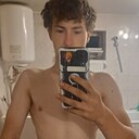 Максим, 18 лет