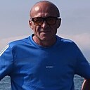Аро, 49 лет