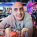 Alfi, 51 год