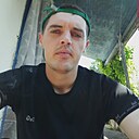 Артур, 25 лет