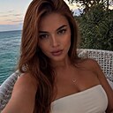 Dina, 24 года