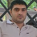 А Р, 33 года