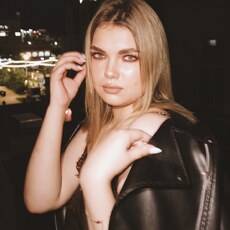 Фотография девушки Рафаэлла, 18 лет из г. Благовещенск