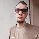 Макс, 20 лет