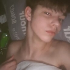 Фотография мужчины Кирилл, 18 лет из г. Санкт-Петербург