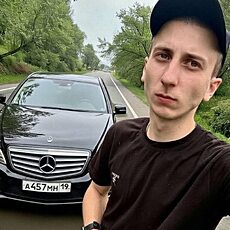 Фотография мужчины Артур, 21 год из г. Черногорск