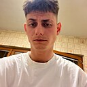 Антон, 22 года