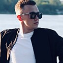 Михаил, 32 года