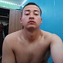 Akbar, 20 лет