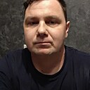 Михаил, 32 года
