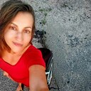 Strong, 42 года