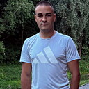 Макс, 33 года