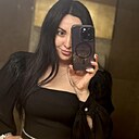 Lola, 34 года