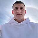 Илья, 32 года