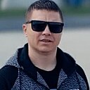 Денис, 33 года