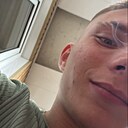Максим, 22 года