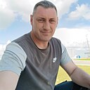 Неважно, 42 года