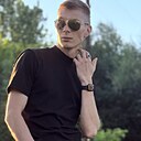 Денис, 24 года