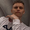 Максим, 25 лет