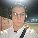 Maksik, 19 лет