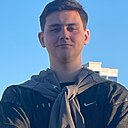 Денис, 22 года