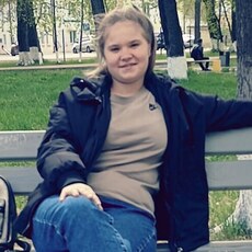 Фотография девушки Рогнеда, 18 лет из г. Нижнеудинск