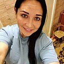 Брюнетка, 33 года