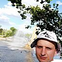 Денис, 33 года
