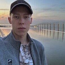 Фотография мужчины Владислав, 25 лет из г. Саяногорск