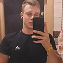 Макс, 21 год
