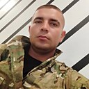Илья, 33 года