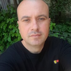 Фотография мужчины Adrian, 38 лет из г. Galați