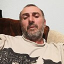 Маер, 46 лет