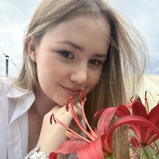 Полина, 19 из г. Томск.
