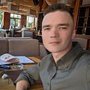 Денис, 24 года