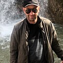 Рафаэль, 44 года