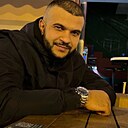 Артем, 32 года