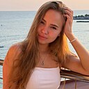 Victoria, 23 года
