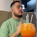 Дамир, 24 года