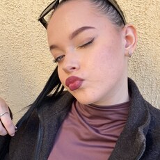 Фотография девушки Юлия, 19 лет из г. Курган
