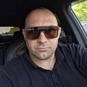 Лев, 38 лет