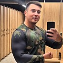 Том, 34 года