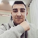 Михаил, 32 года