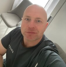 Андрей, 40 из г. Санкт-Петербург.