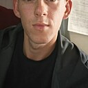 Денис, 24 года