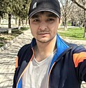Muhammad, 32 года