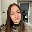 Александра, 22 года