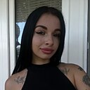 Вика, 24 года