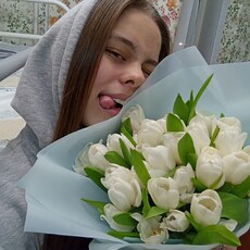 Фотография девушки Полина, 20 лет из г. Вологда
